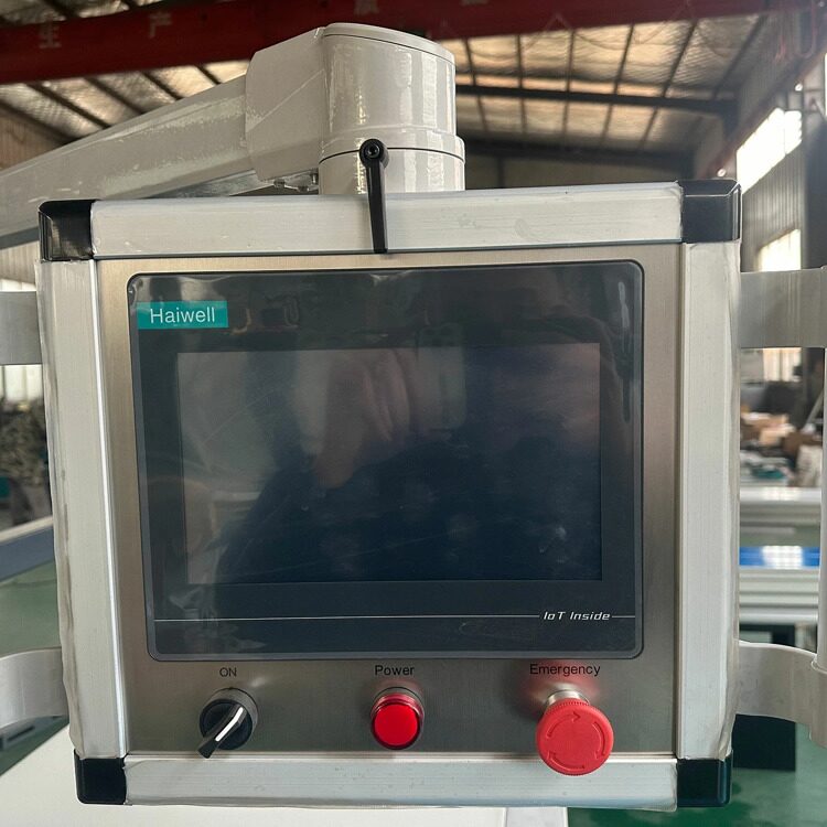 CNC-6132 Настольный станок для распиловки панелей